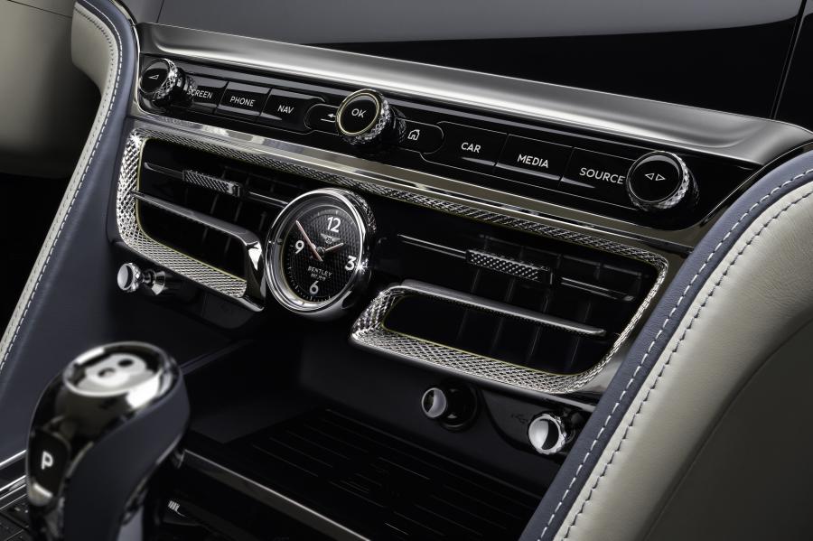Детали интерьера Bentley Flying Spur 2019 года  (WW) (фото 21 из 49)
